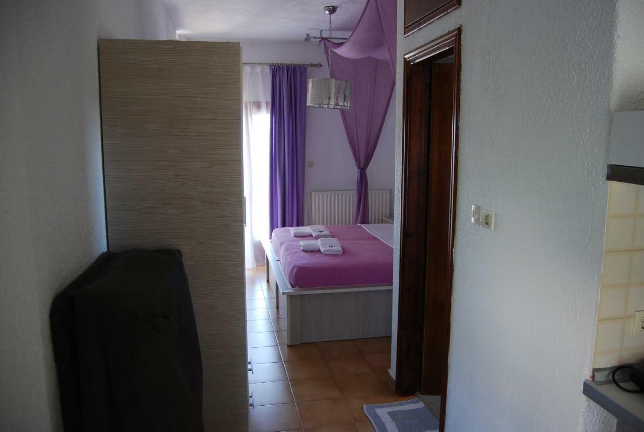 Studio Nastasia Afytos Exteriör bild